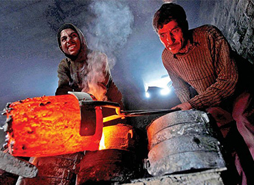 workers for melting copper