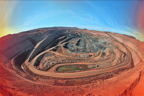 iron stone mine in the sirjan city