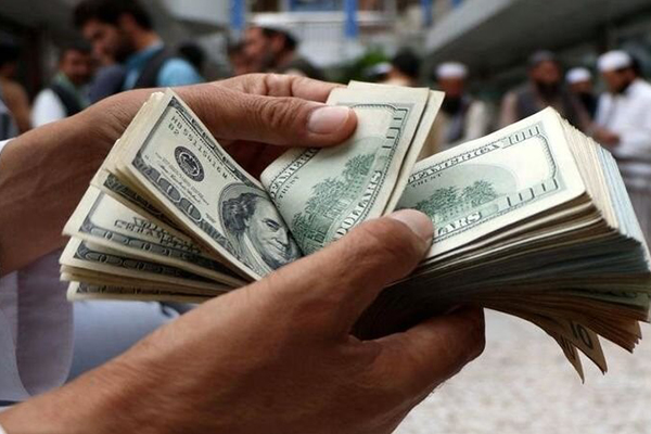 وضعیت دلار در ماه های آخر سال 1400